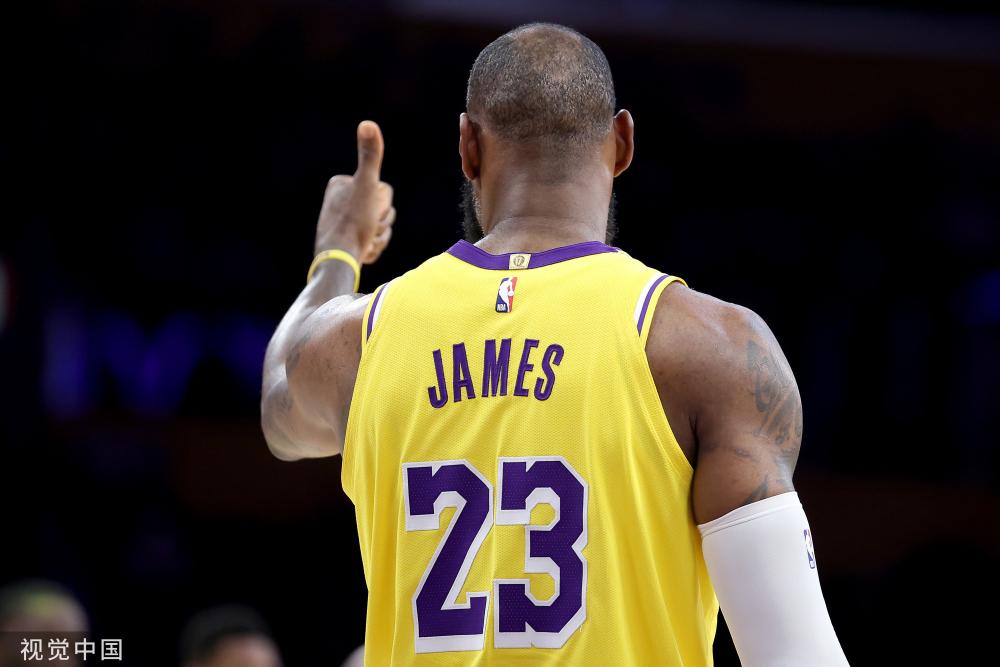 足球不仅是 足球不仅是