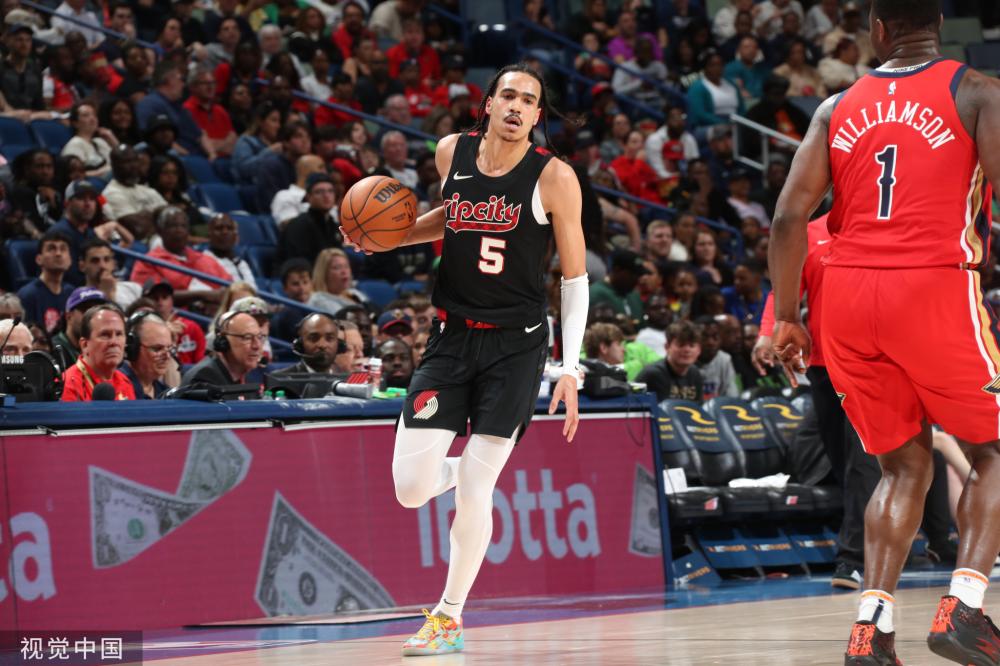 不少球员都 不少球员都